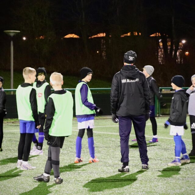 Askov-Læborg drenge får professionel fodboldtræner